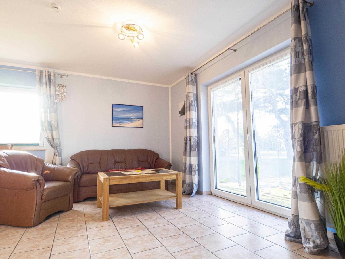 Ferienhaus Karola Глове Екстериор снимка